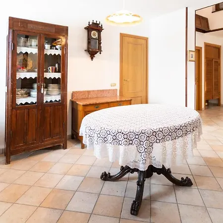 Tramonti Guesthouse&affittacamere بيت ضيافة Colledara